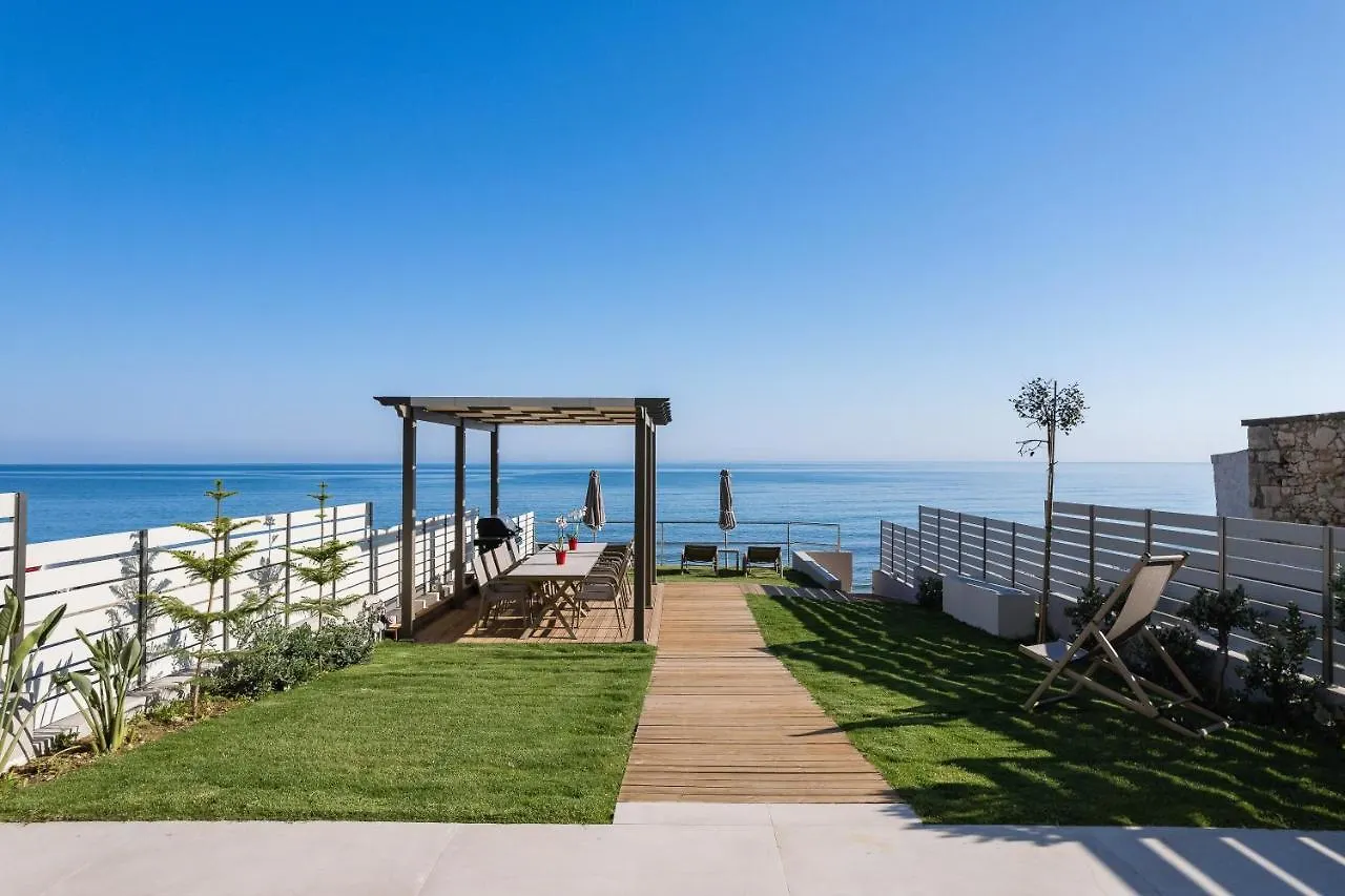 Apartment Deux Paradis, A Beachfront Retreat, By Thinkvilla Rethymno  Greece